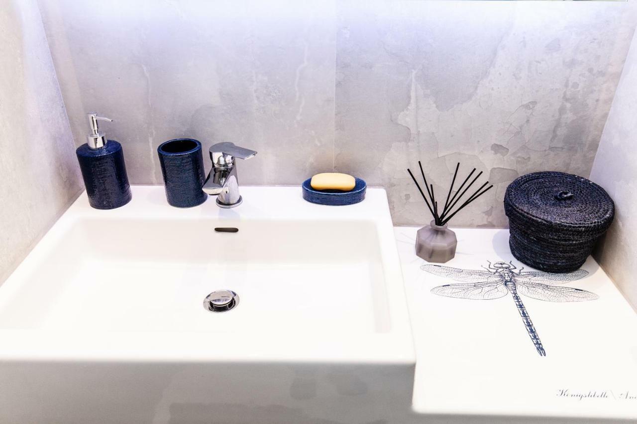Sweet Suite Flora In Vouliagmeni アテネ エクステリア 写真